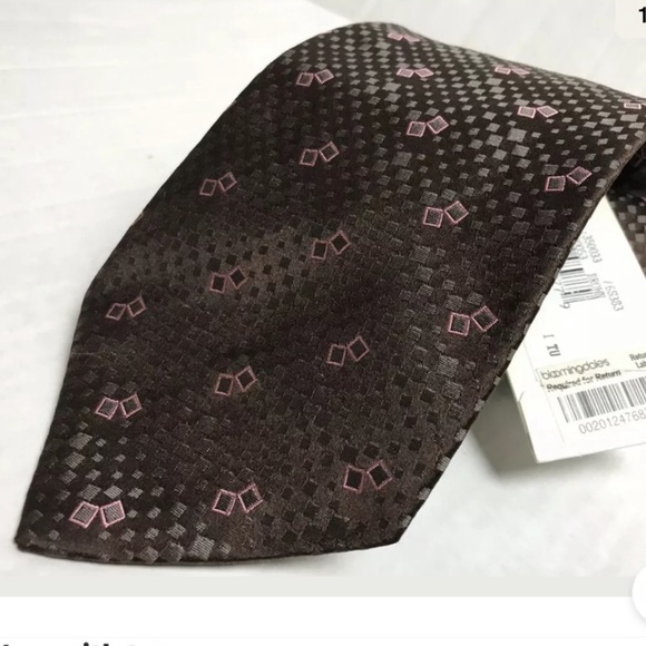 GIORGIO ARMANI 100% SILK - GEOMETRIC DESIGN ITALY